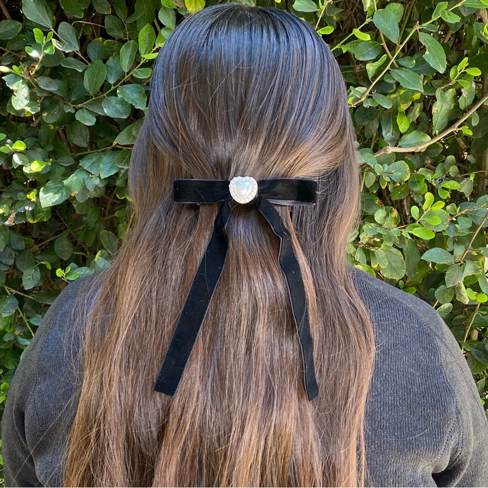 Black Heart bow coquette hair clip
